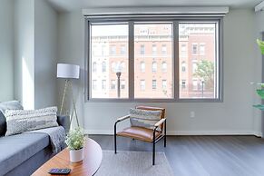 Cozy Apartments Near the Metro