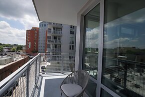 Cozy Apartments Near the Metro