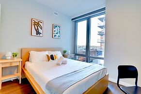 Cozy Apartments Near the Metro