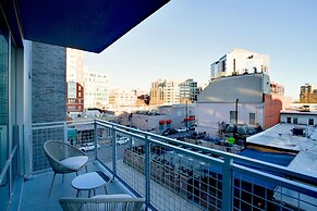 Cozy Apartments Near the Metro