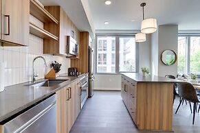 Cozy Apartments Near the Metro