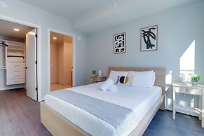 Cozy Apartments Near the Metro