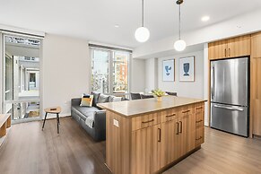 Cozy Apartments Near the Metro