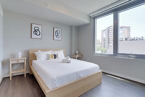 Cozy Apartments Near the Metro