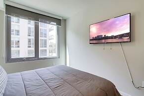 Cozy Apartments Near the Metro