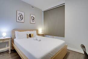 Cozy Apartments Near the Metro