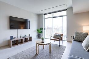 Fantastic Condo Crystal City Rooftop