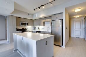 Fantastic Condo Crystal City Rooftop