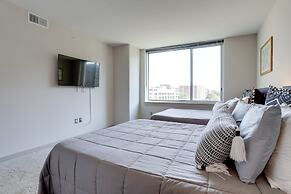 Fantastic Condo Crystal City Rooftop