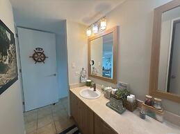 608 Ocean & Marina Views 3 Bed 2 Bath