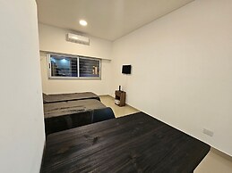 Tu Refugio en el Corazón de Montserrat