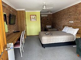 ALYN MOTEL