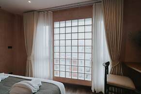 Hotel Clay Chiang Mai