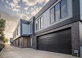 Luxury CBD Townhouse