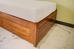 OYO Life 92922 Kost Bu Mala 1 Syariah