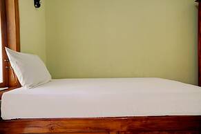 OYO Life 92922 Kost Bu Mala 1 Syariah