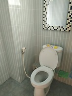 OYO Life 92745 The Margo Monthly Stay