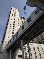 OYO Life 92745 The Margo Monthly Stay