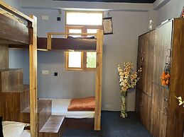 The Locals By Roomshala