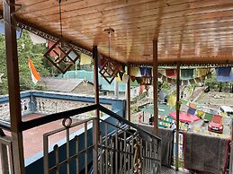 The Locals By Roomshala