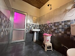 The Locals By Roomshala