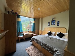 The Locals By Roomshala