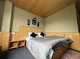 The Locals By Roomshala