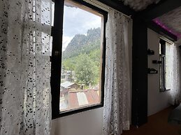 The Locals By Roomshala