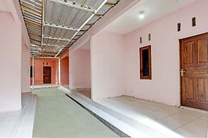 OYO Life  93058 Kos Subur