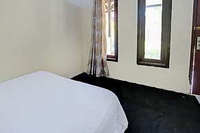 OYO Life 92853 Kost 999