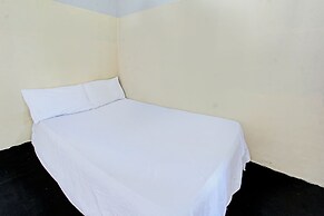 OYO Life 92853 Kost 999