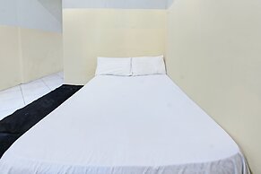 OYO Life 92853 Kost 999