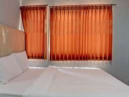 OYO Life 92830 Homestay Slamet Riadi Iv