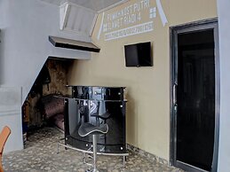 OYO Life 92830 Homestay Slamet Riadi Iv