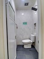 OYO Life 92707 D-akomiba Residence