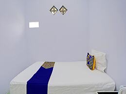 OYO Life 92937 Kost Putri Sarkara Syariah