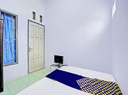 OYO Life 92937 Kost Putri Sarkara Syariah