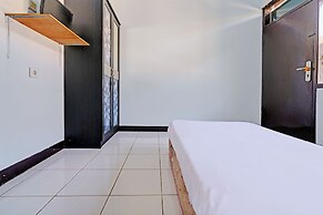 OYO Life 92901 Kost Bu Nur