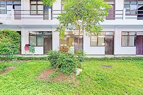 OYO Life 92901 Kost Bu Nur