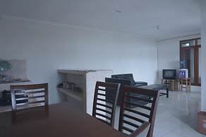 OYO Life  92977 Neba Kost Aesthetic