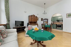 Classic Warsaw by Renters Prestige