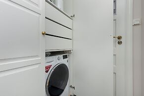 Classic Warsaw by Renters Prestige