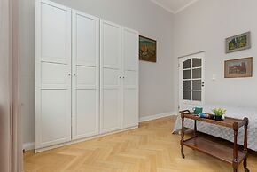 Classic Warsaw by Renters Prestige