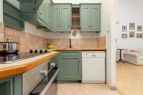 Classic Warsaw by Renters Prestige