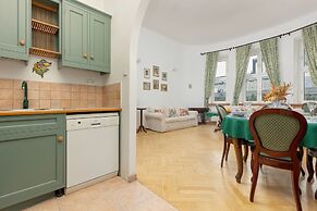 Classic Warsaw by Renters Prestige