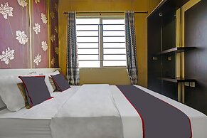 OYO Life 92774 The Edge Apartment By My Home