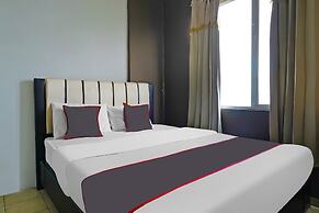 OYO Life 92774 The Edge Apartment By My Home