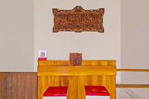 OYO Life 92774 The Edge Apartment By My Home