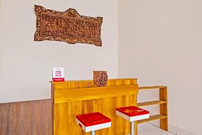 OYO Life 92774 The Edge Apartment By My Home