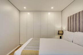 Conveniently Located Apartment in Green Point C on S